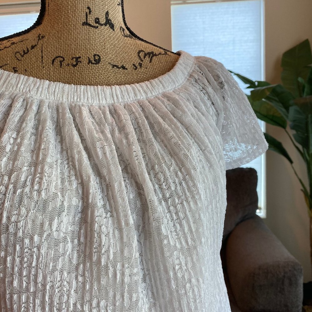 NY&C White Lace Top
